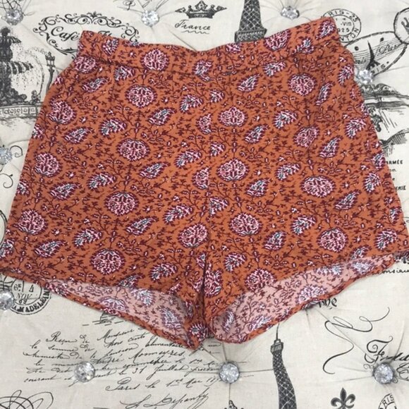 MADEWELL Drapey Pull-On Shorts - Picture 4 of 6
